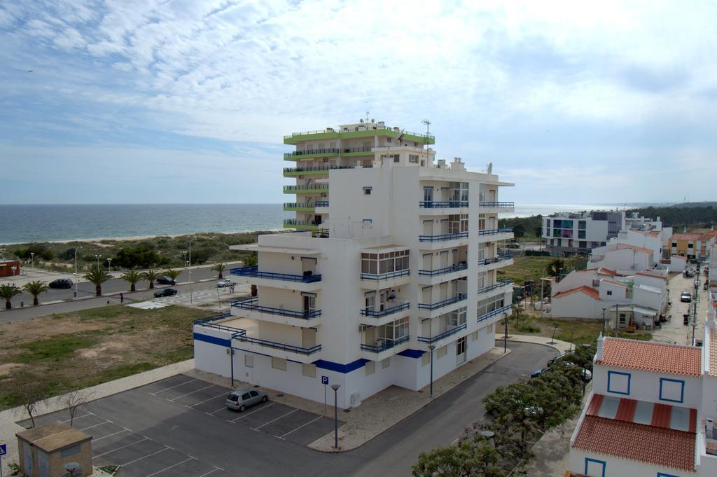 Apartamento Sol E Mar 2 Монте-Гордо Экстерьер фото